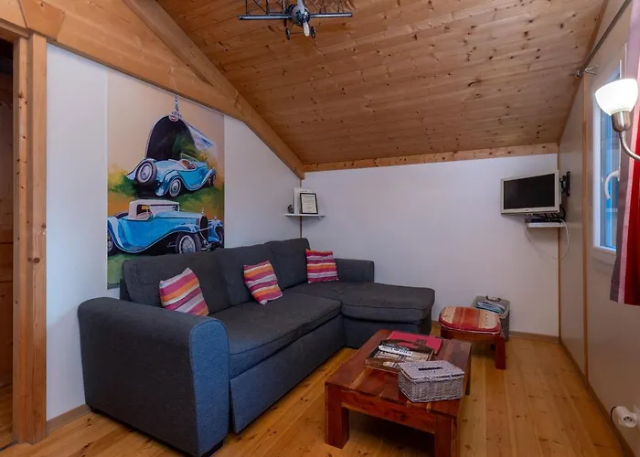 Hébergement de vacances Les Chats Perchés 400m D *